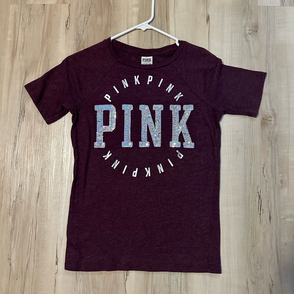 VS Pink women's burgundy Blinged out T shirt Sz XS Rare! In excellent condition